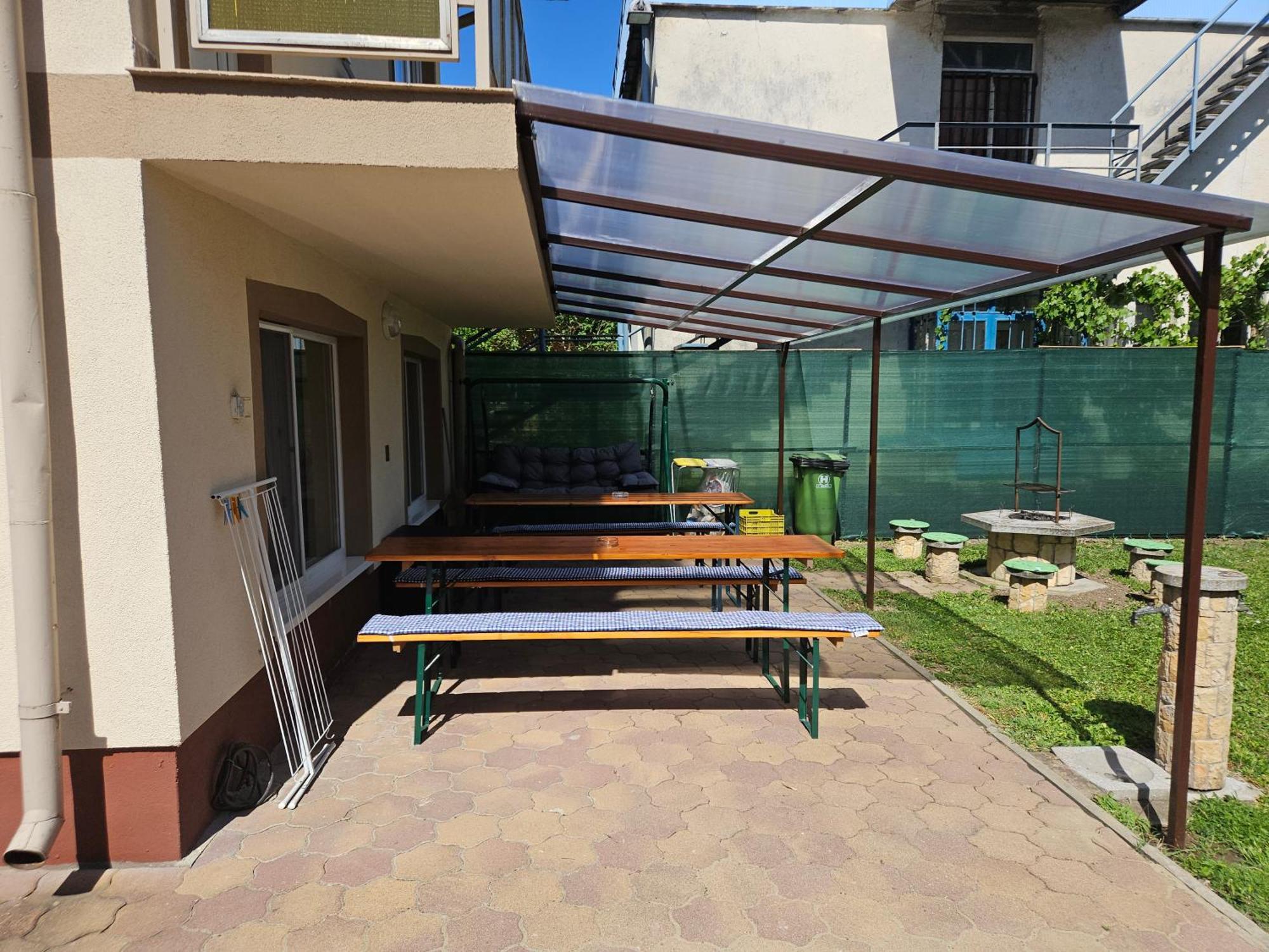 ADA 2 Apartmanház Hajdúszoboszló Esterno foto