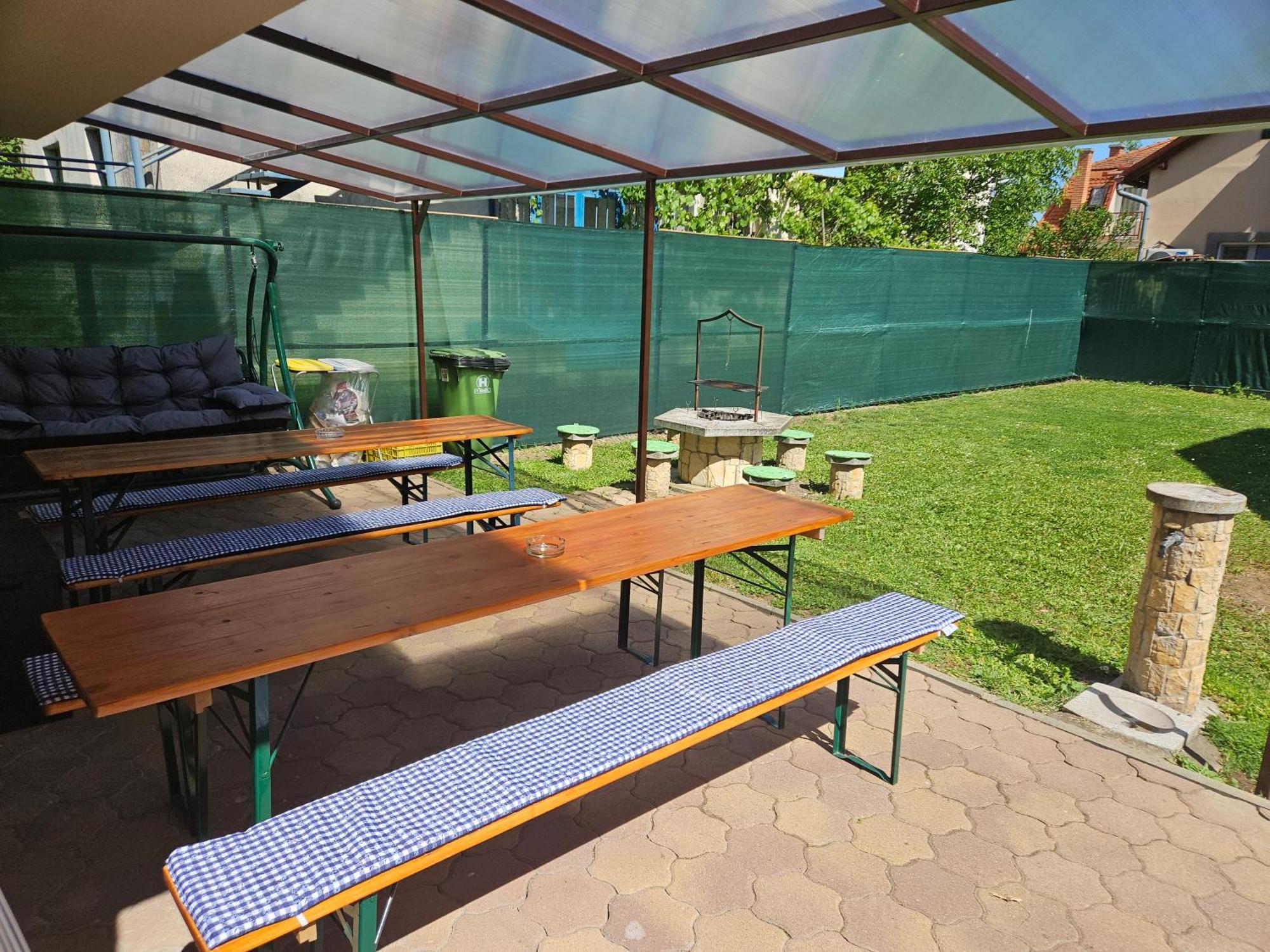 ADA 2 Apartmanház Hajdúszoboszló Esterno foto