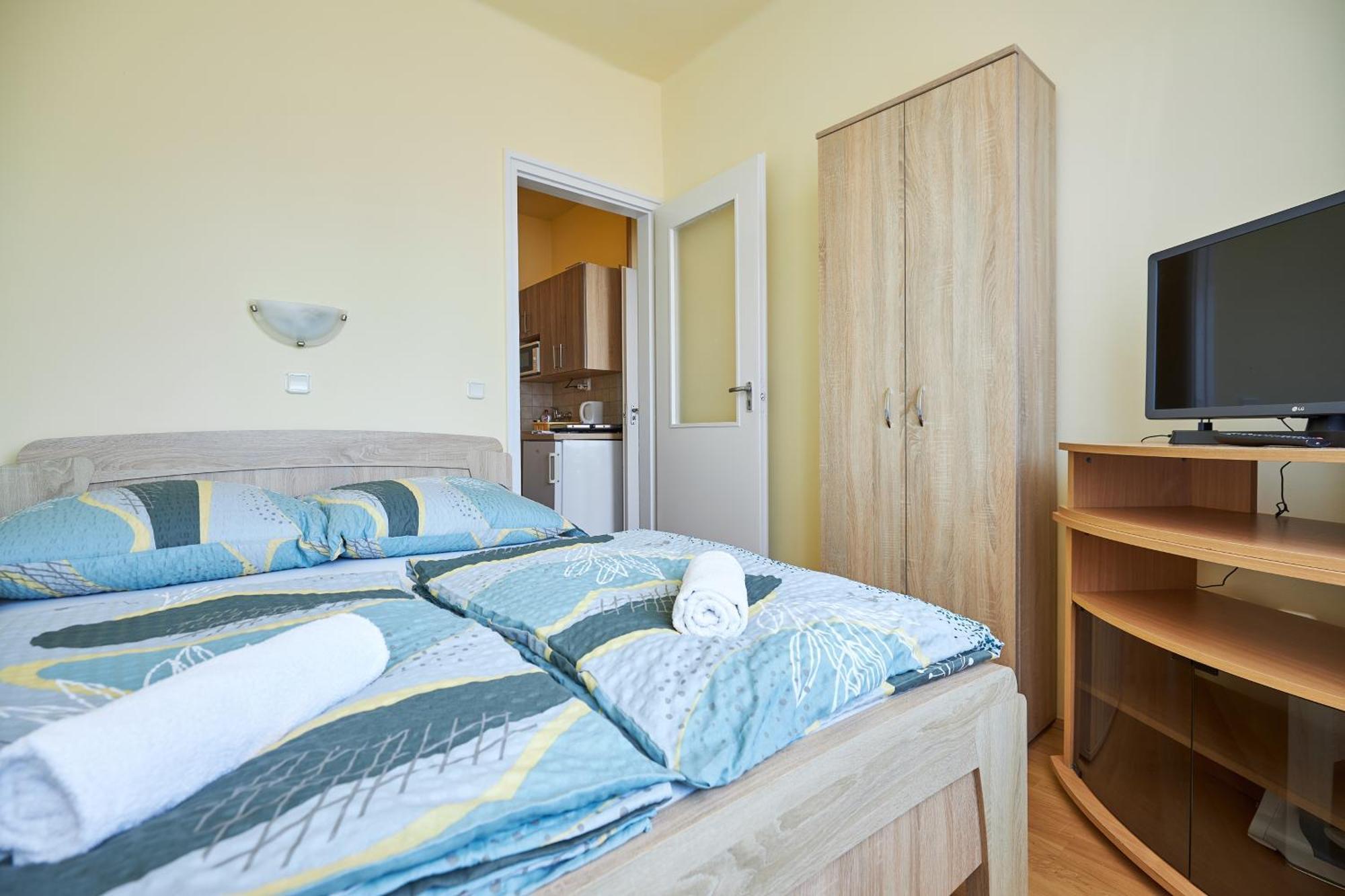 ADA 2 Apartmanház Hajdúszoboszló Esterno foto