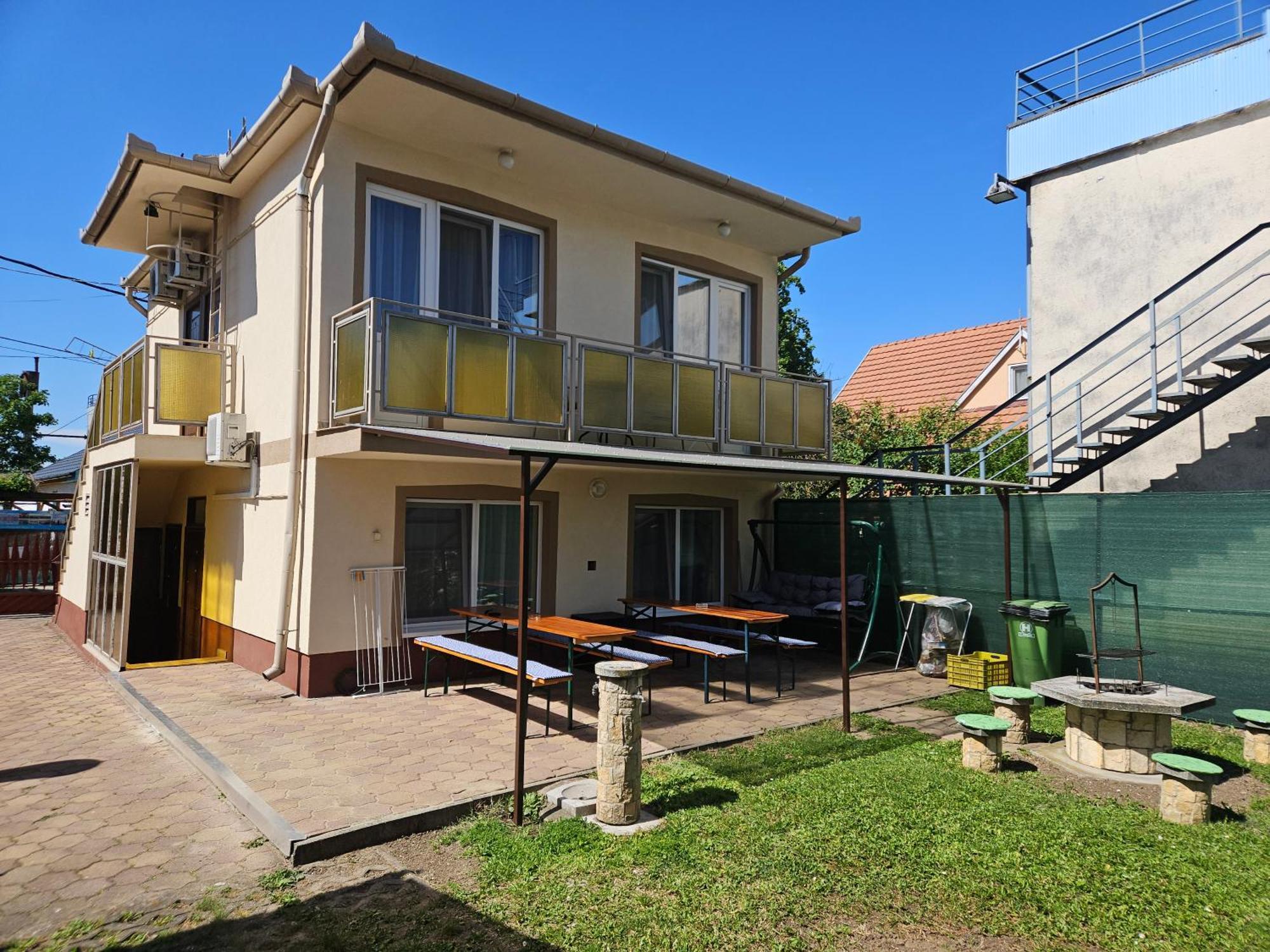 ADA 2 Apartmanház Hajdúszoboszló Esterno foto