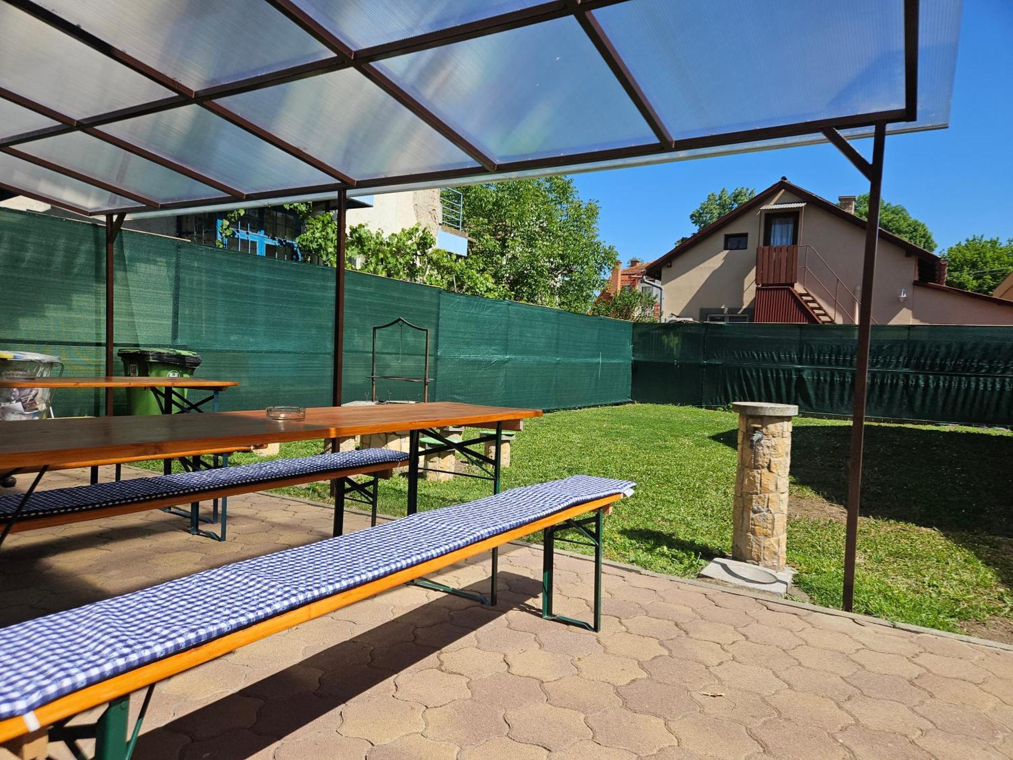 ADA 2 Apartmanház Hajdúszoboszló Esterno foto